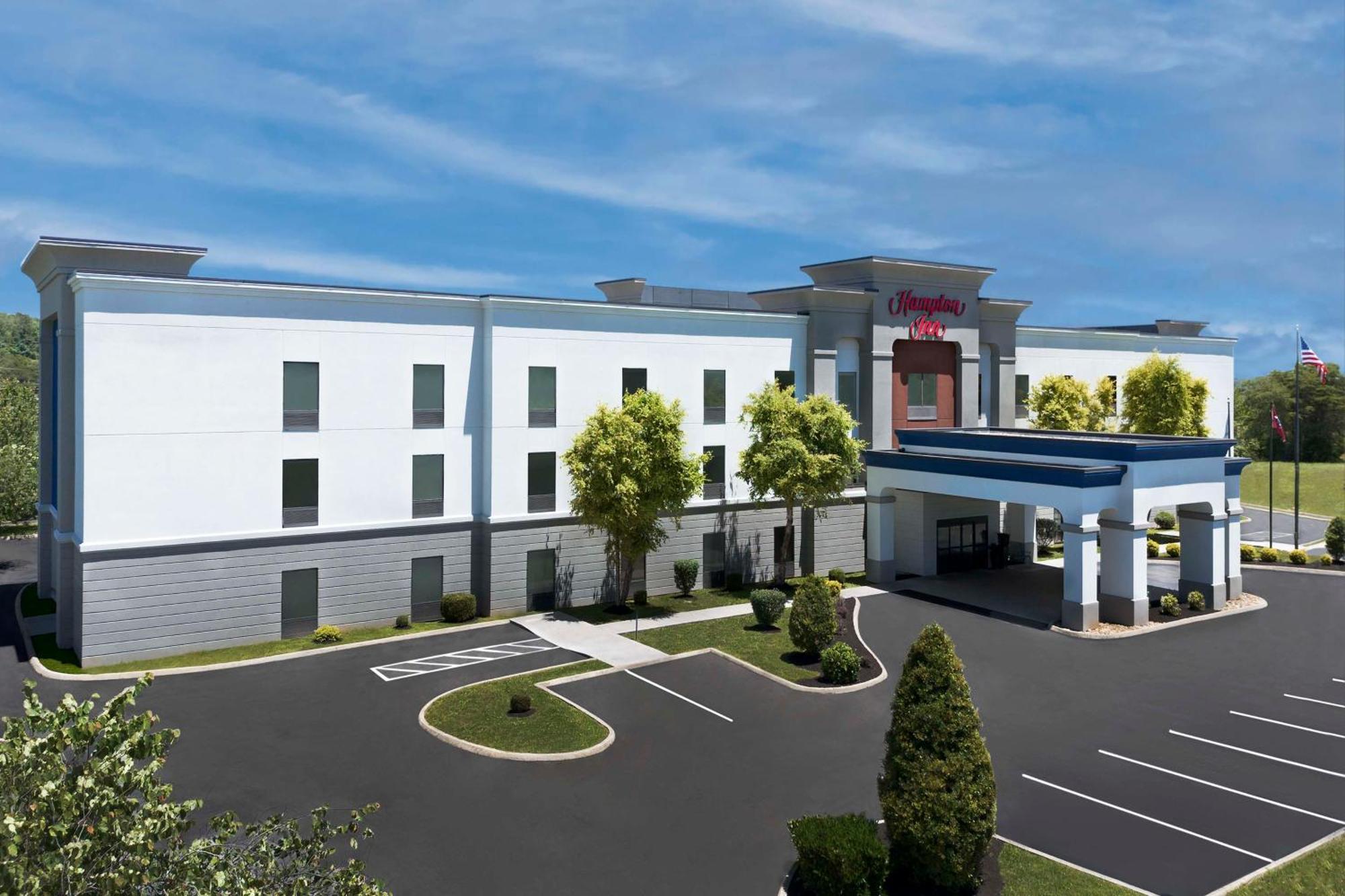 Hampton Inn Дандрижд Екстериор снимка