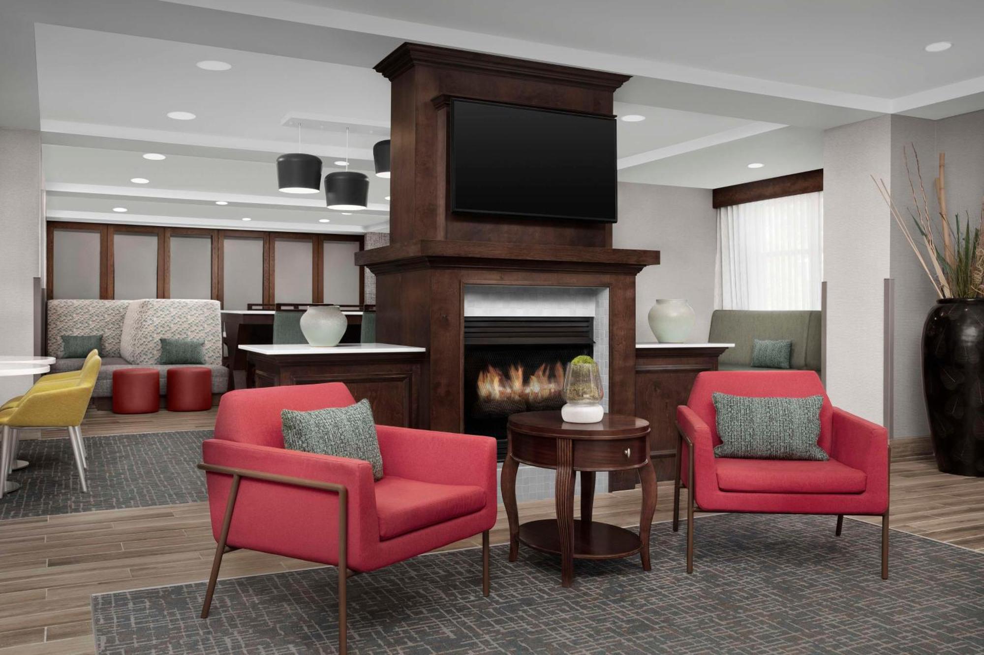Hampton Inn Дандрижд Екстериор снимка
