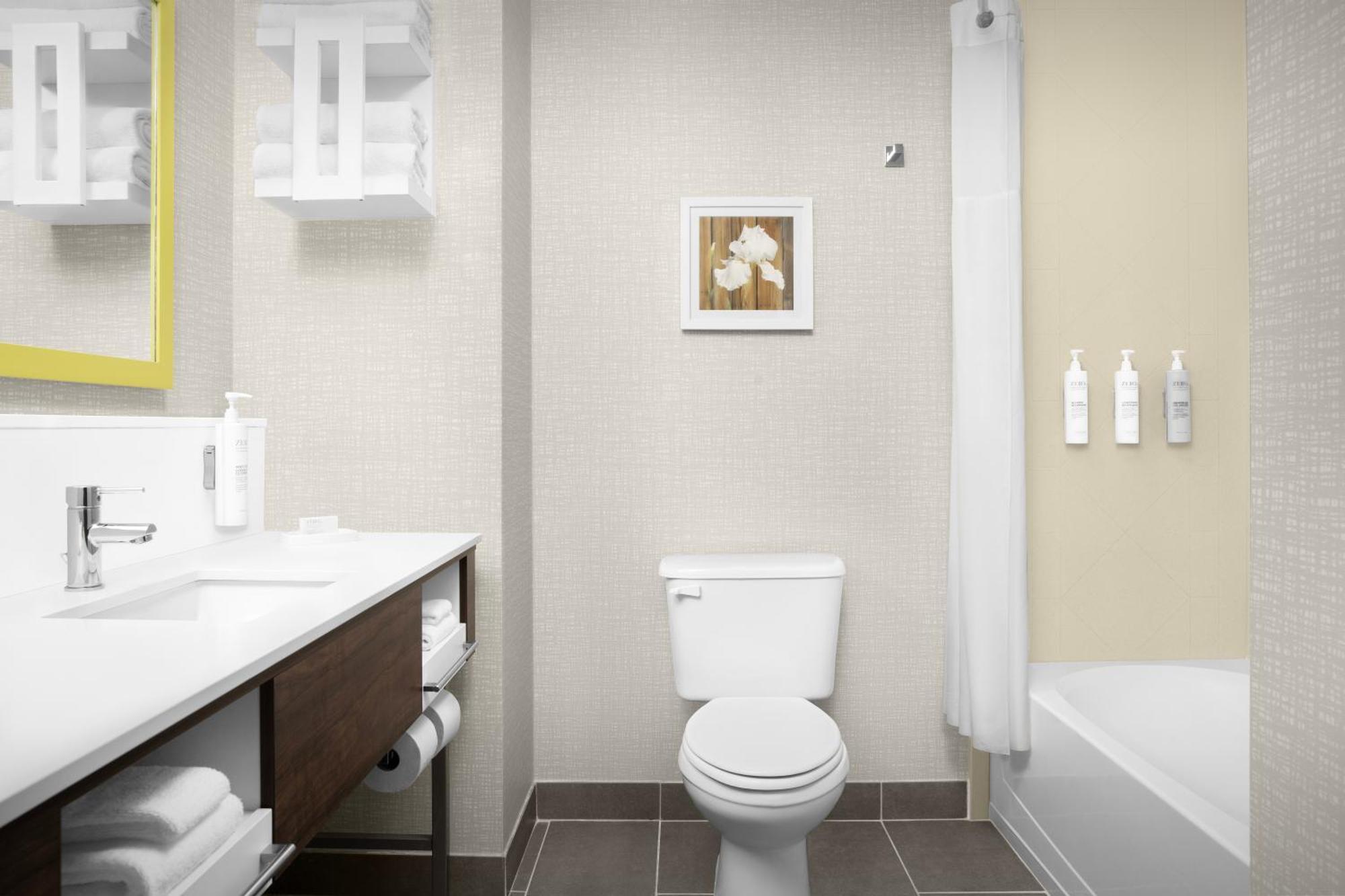 Hampton Inn Дандрижд Екстериор снимка
