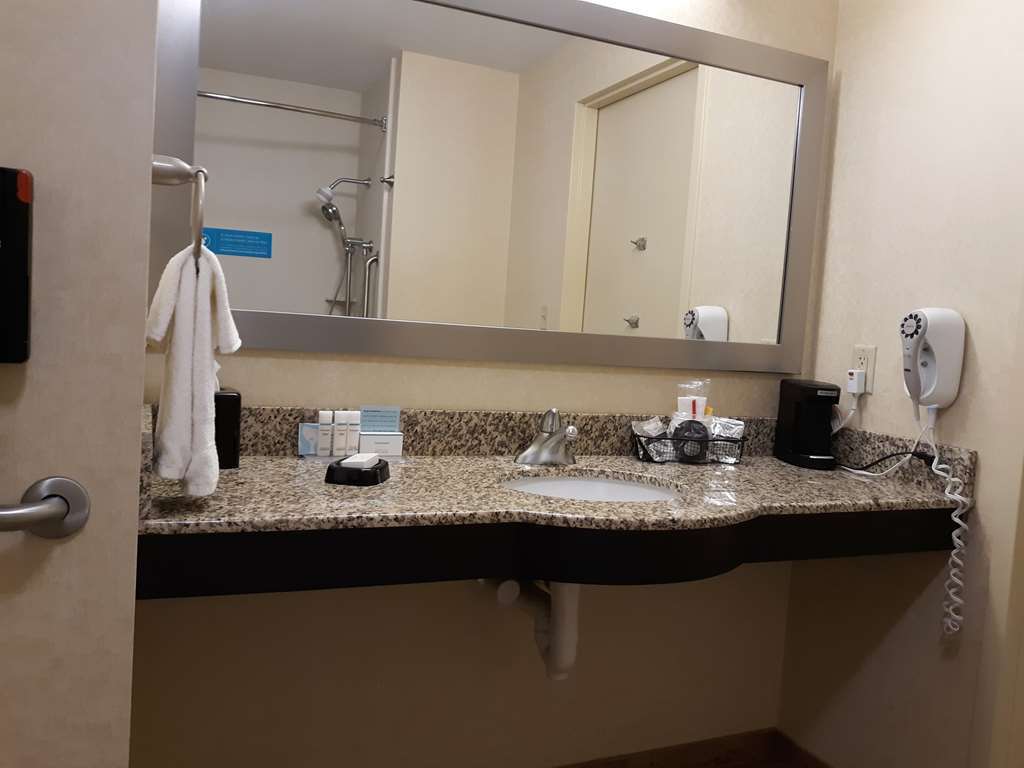 Hampton Inn Дандрижд Стая снимка